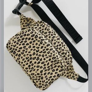 BAGGU Honey Leopard Fanny Pack